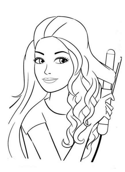 Девушка крутит волосы