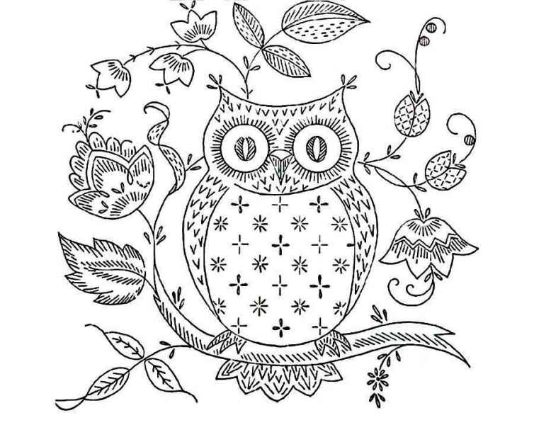 Сова среди листвы