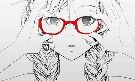 Девочка в очках