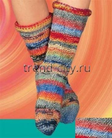 Высокие носки спицами с планкой-валиком